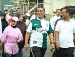 Bersama Gubernur, Bupati Ibas Jalan Santai “Anti Mager” di HUT Torut