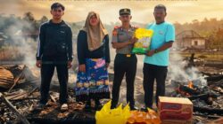 Sentuhan Kemanusiaan Calon Perwira Polri di Tengah Puing Kebakaran Wewangriu