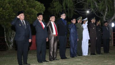 Bupati Irwan Bersama Forkopimda Ikuti Apel Kehormatan dan Renungan Suci di TMP Malili