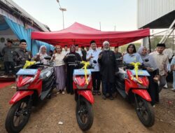 Dukung Operasional Petugas Keagamaan, Bupati Irwan Serahkan 3 Unit Sepeda Motor