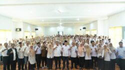 Tak Ingin Ada Lagi Siswa Belajar di Lantai, Bupati Irwan Percepat Pendataan Kerusakan Sekolah