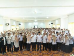 Tak Ingin Ada Lagi Siswa Belajar di Lantai, Bupati Irwan Percepat Pendataan Kerusakan Sekolah