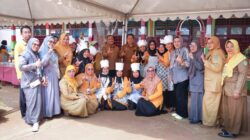 Sukseskan Pekan Expo K-UMKM Sulsel, Guru SDN 247 Sorowako Jadi Koki Dadakan di Dapur Sedekah