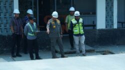 Pastikan Kualitas Terjaga, Bupati Irwan Tinjau Langsung Proyek Pembangunan di Tomoni